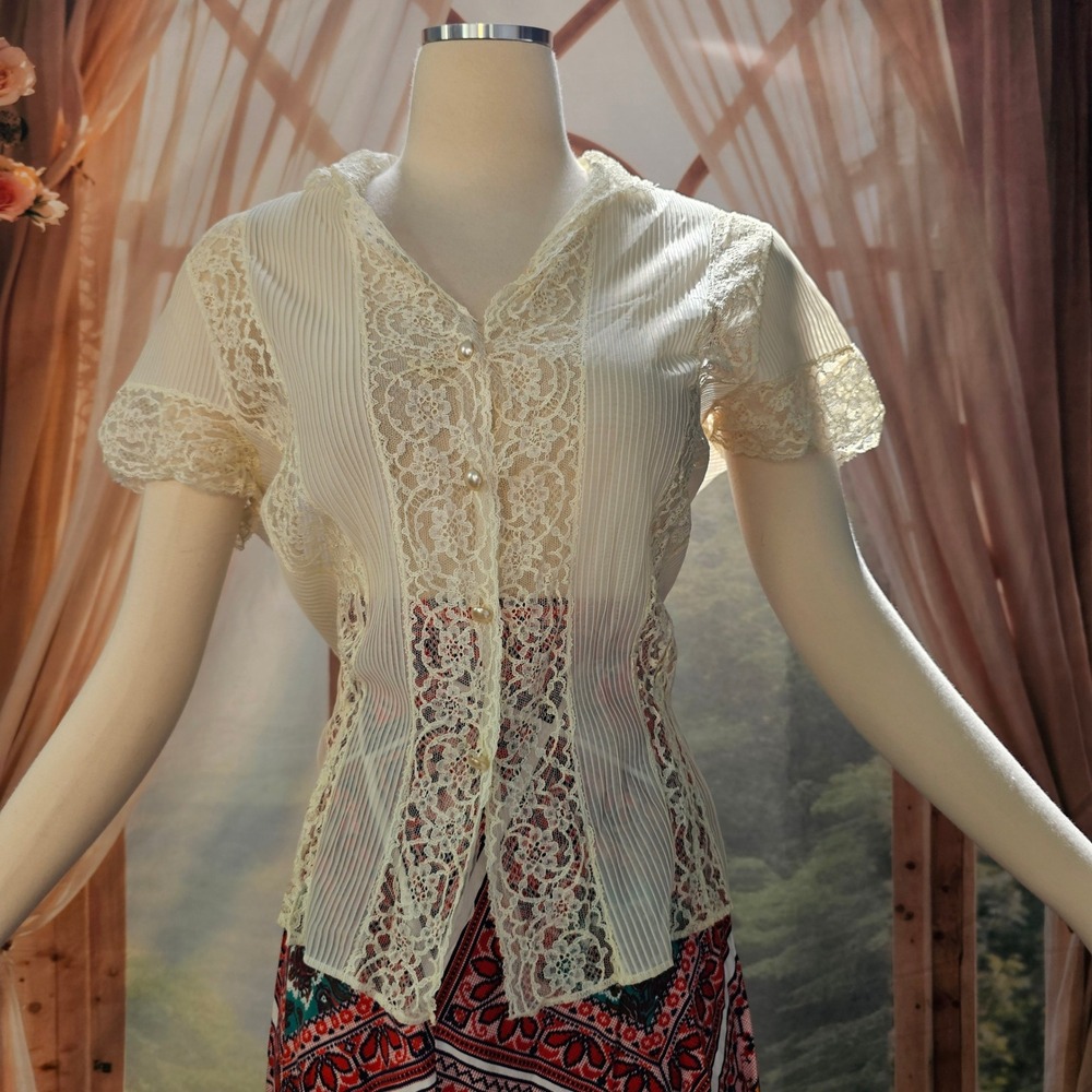 Vintage 1960's Jami Originals Ivory Lace Blouse Pearl Button Short Sleeve Top - Picture 13 of 14